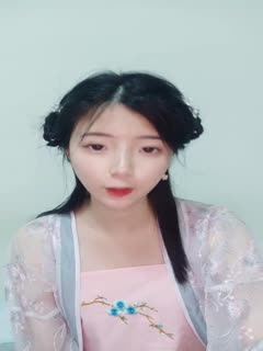 女神上线身材火辣跟狼友撩骚给蒙面大哥口交大鸡巴，淫声荡语激情上位，让小哥后入抽插让狼友看她那骚浪表情